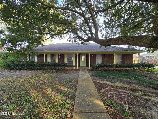 $1,900 | 2194 George Walton Drive, Biloxi, MS 39531