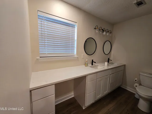 $1,900 | 2194 George Walton Drive, Biloxi, MS 39531