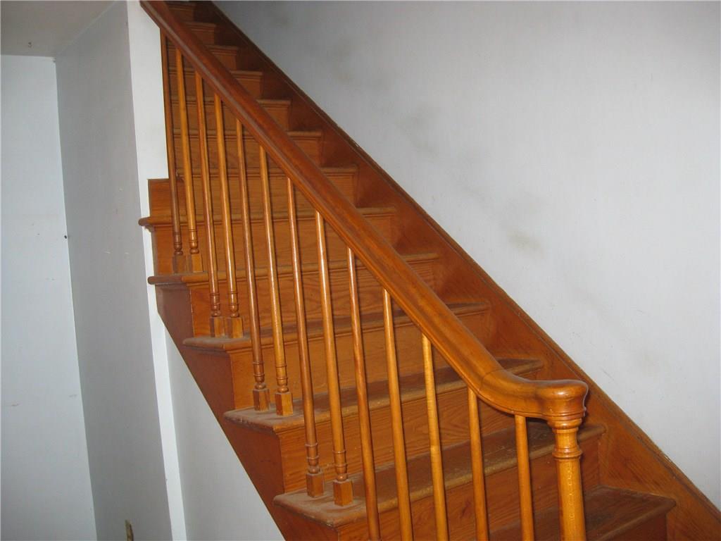 2713 Scrubgrass Road Grove City, PA 16127 - Photo 2 of 12 Solid oak staircase