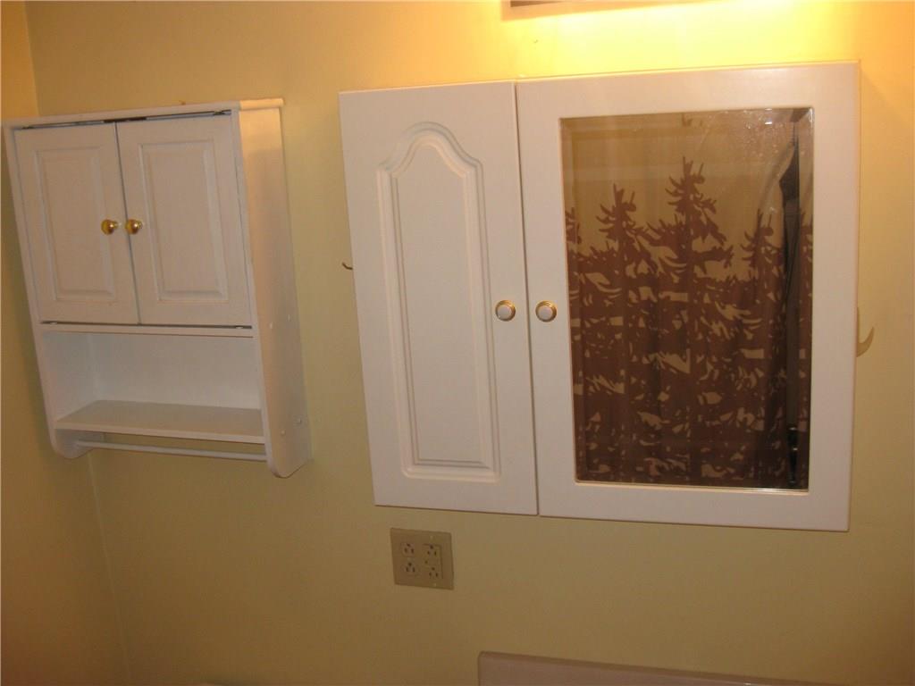 2713 Scrubgrass Road Grove City, PA 16127 - Photo 3 of 12 Bath