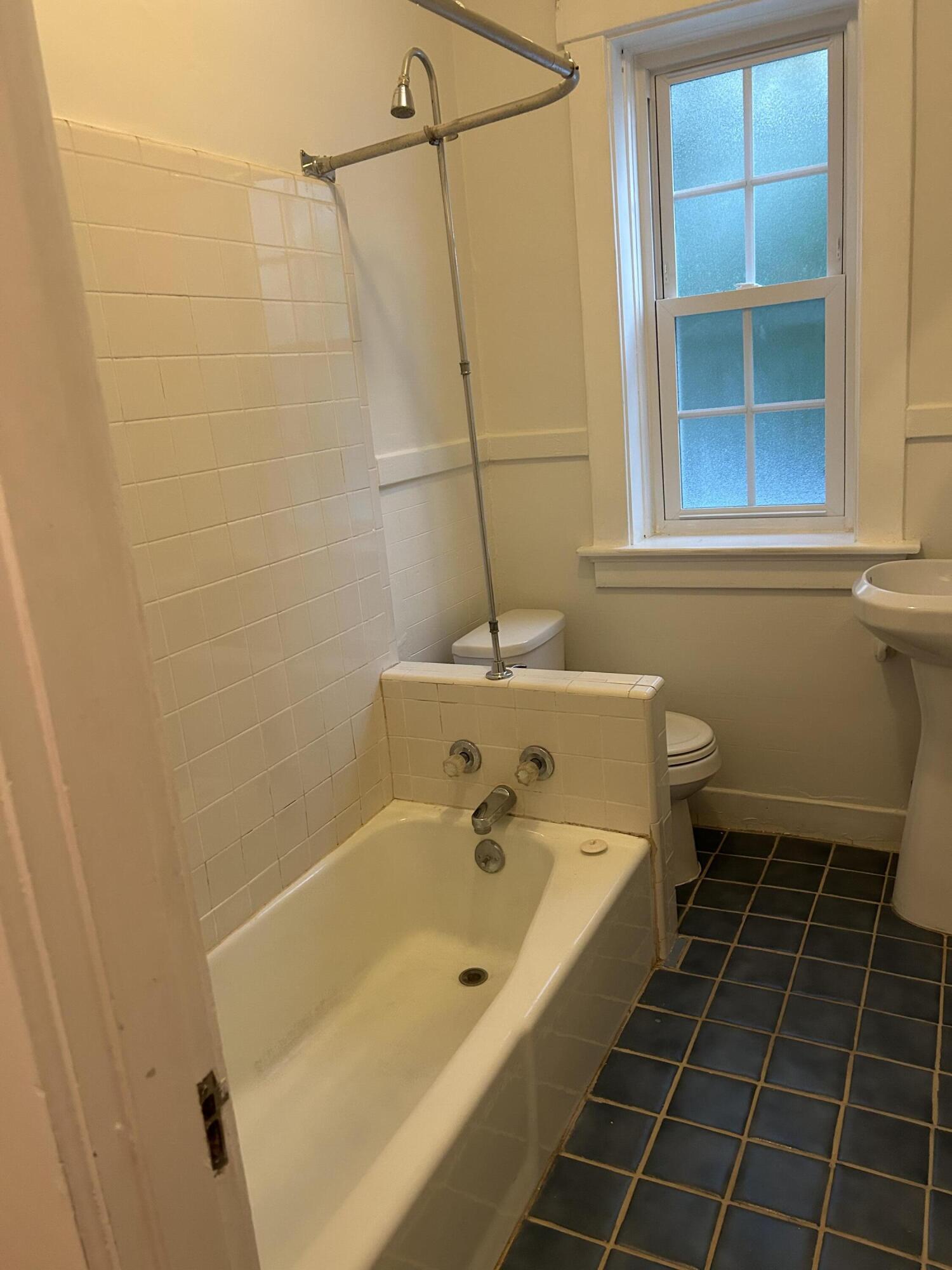 1127 Richmond Road, Unit 1 Lexington, KY 40502 - Photo 24 of 24 IMG_7735