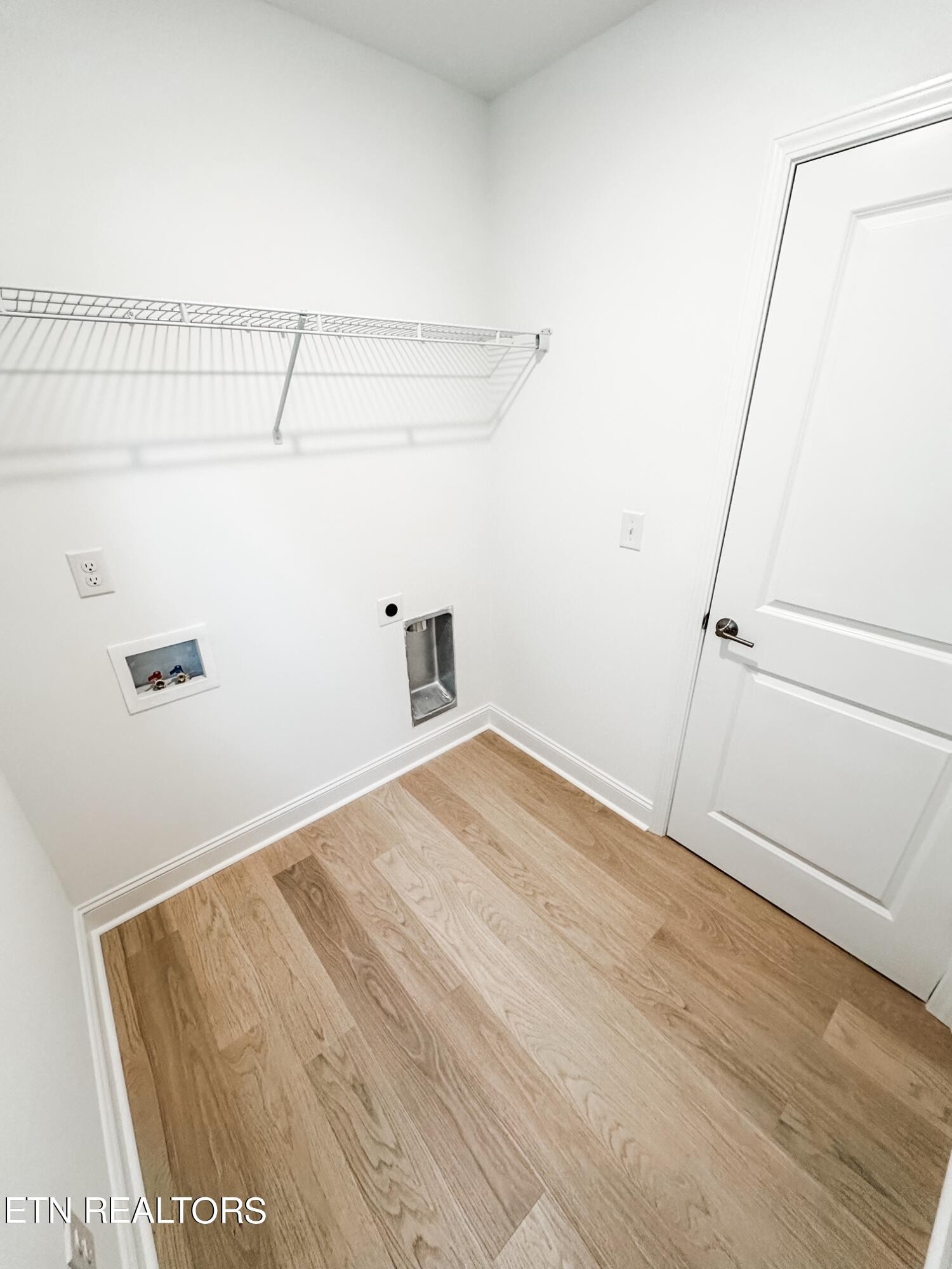 8405 Whisper Lane Powell, TN 37849 - Photo 37 of 39 a view of a room with racks on the wall