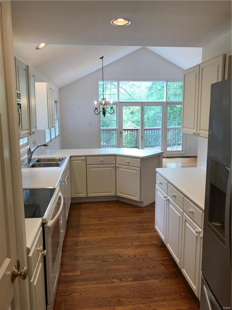 9550 Litzsinger Road Ladue, MO 63124 - Photo 4 of 12 Gallery Image 4