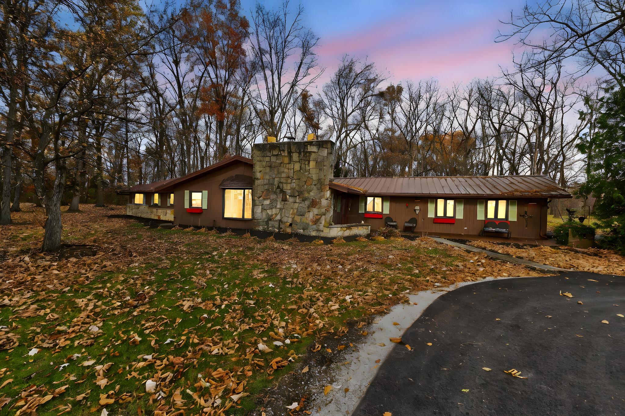 910 Lawrence Road Caledonia, OH 43314 - Photo 12 of 84 910 Lawrence Rd (Exterior)-5 day to dusk