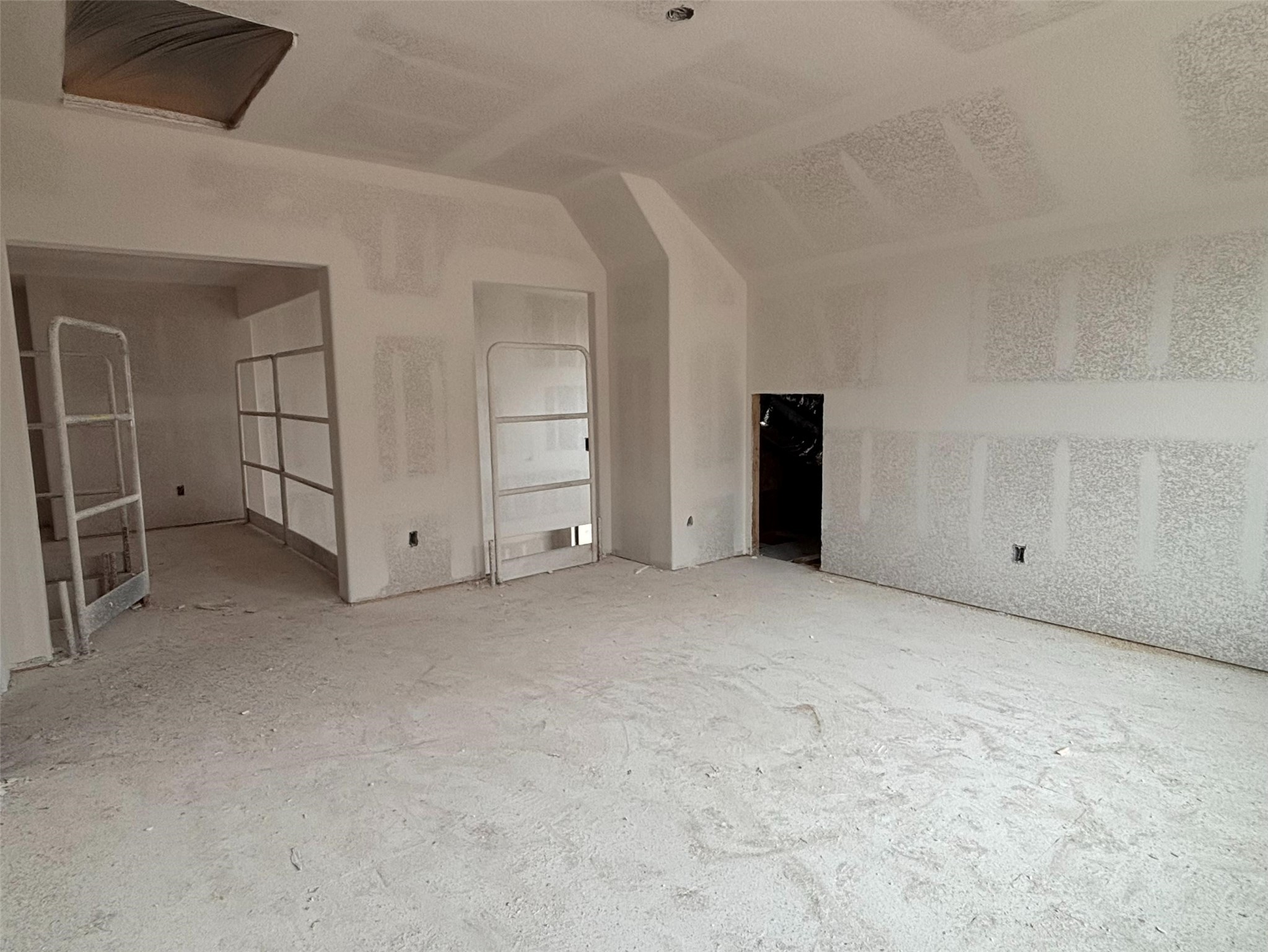 7907 Jasper Meadows Way Angleton, TX 77515 - Photo 26 of 34 a view of an empty room