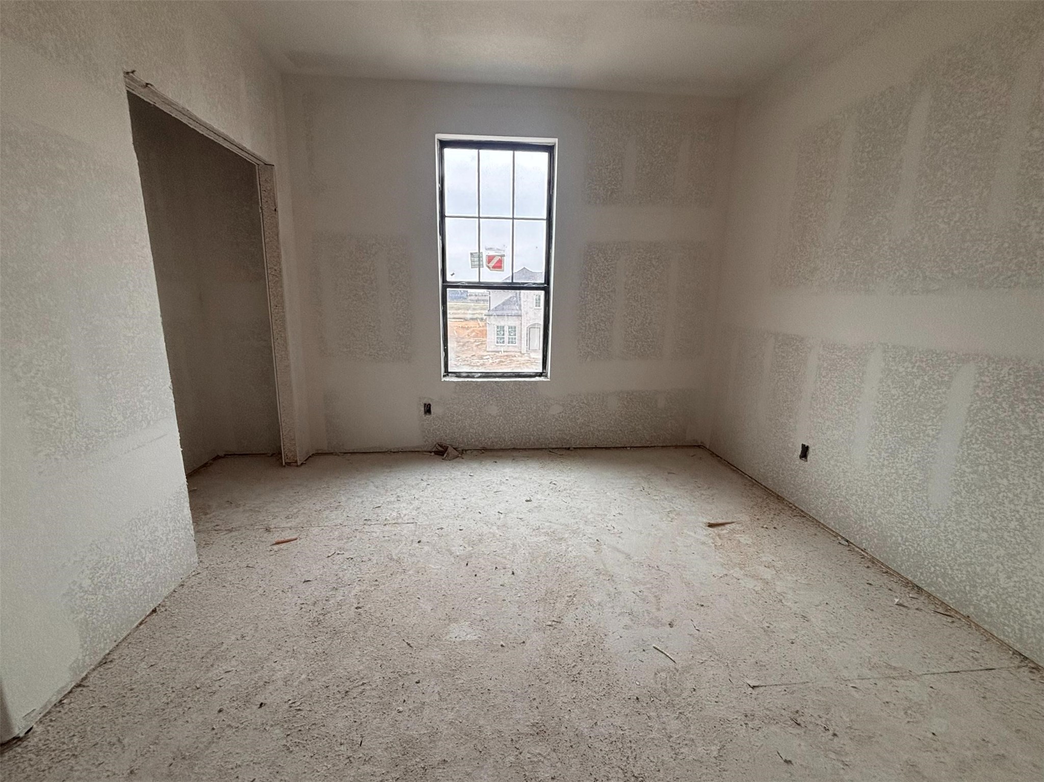 7907 Jasper Meadows Way Angleton, TX 77515 - Photo 30 of 34 an empty room with a window