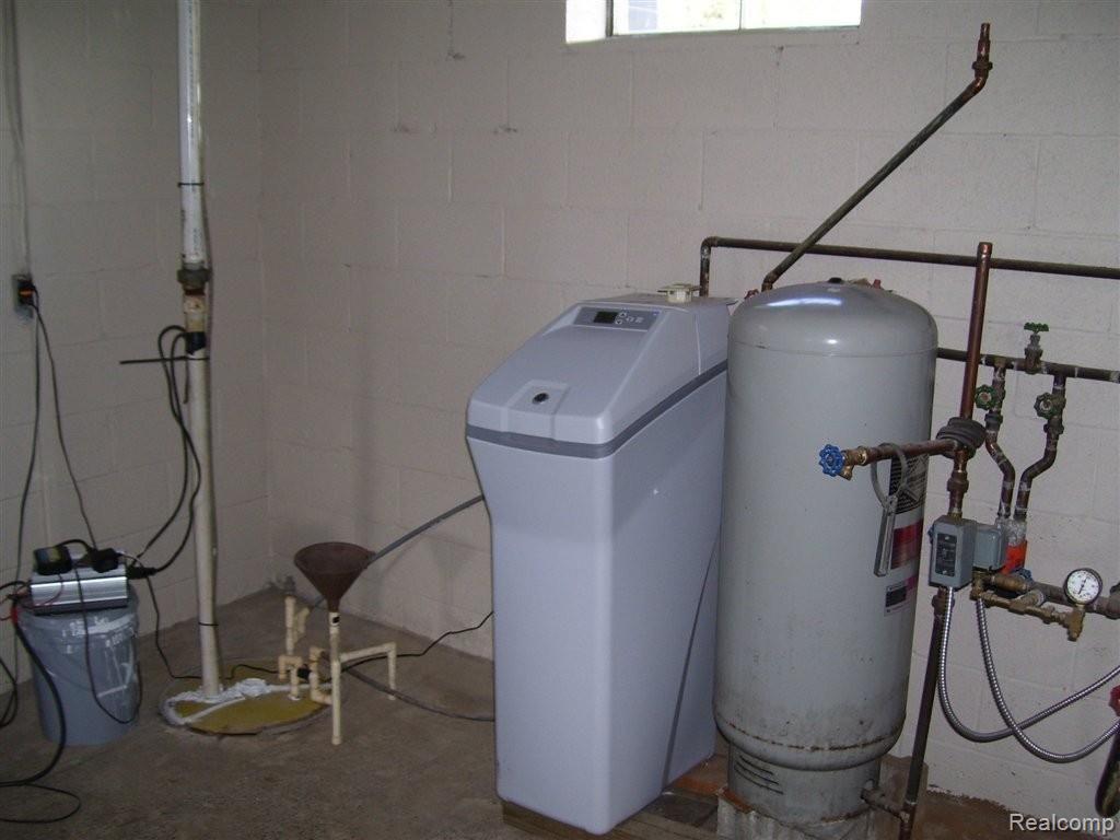 9868 Crane Road Milan, MI 48160 - Photo 31 of 41 WATER SOFT