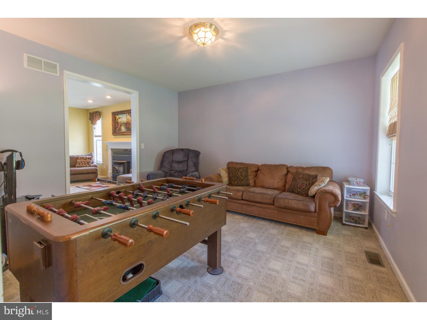 5013 Hiffletrayer Road Green Lane, PA 18054 - Photo 11 of 25 Living Room