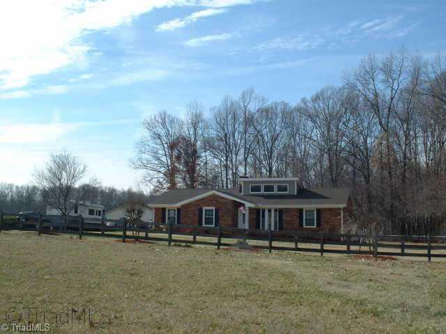 468 Chestnut Grove Church Road Lexington, NC 27295 - Photo 1 of 9 Exterior Front.