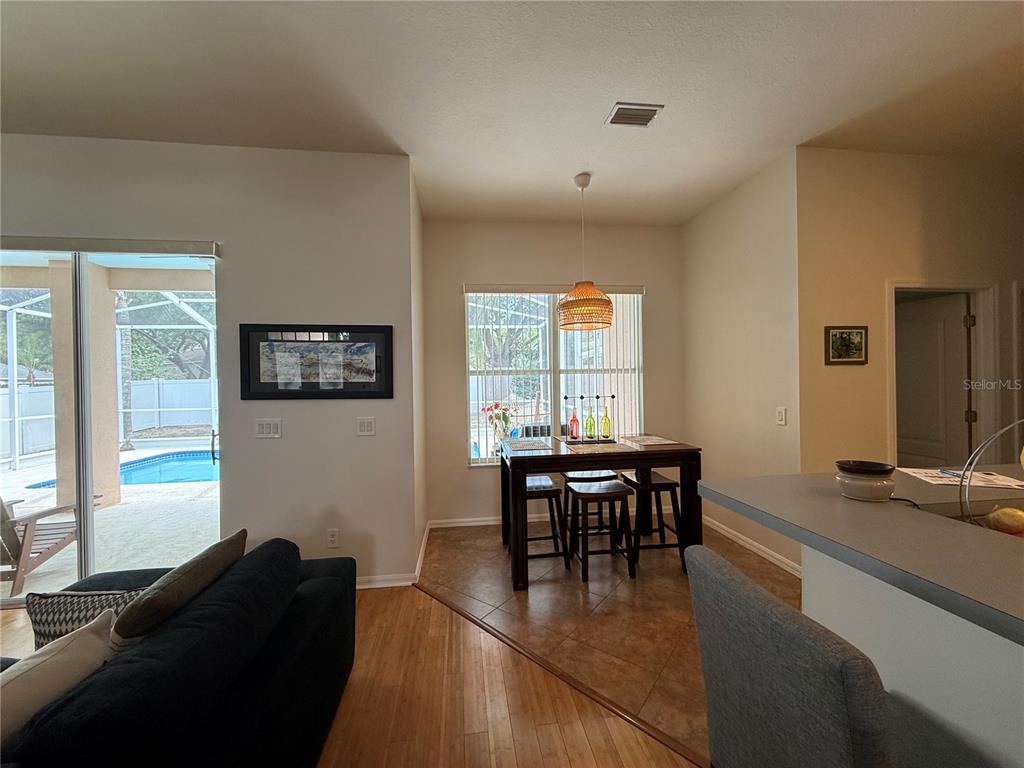 4109 Amber Ridge Lane Valrico, FL 33594 - Photo 5 of 24