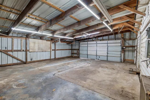 a view of empty garage