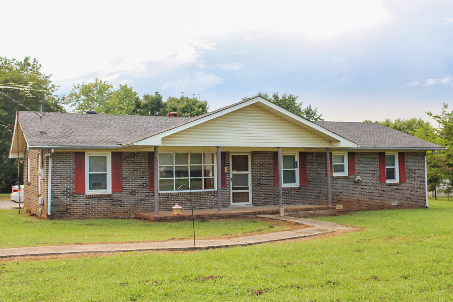 3209 Florence Road Murfreesboro, TN 37129 - Photo 1 of 16 Gallery Image 1