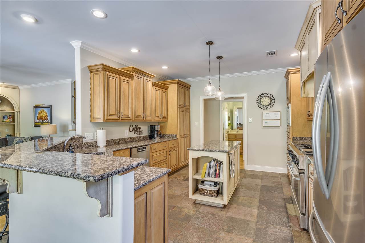 1045 Fall Springs Road Collierville, TN 38017 - Photo 7 of 25