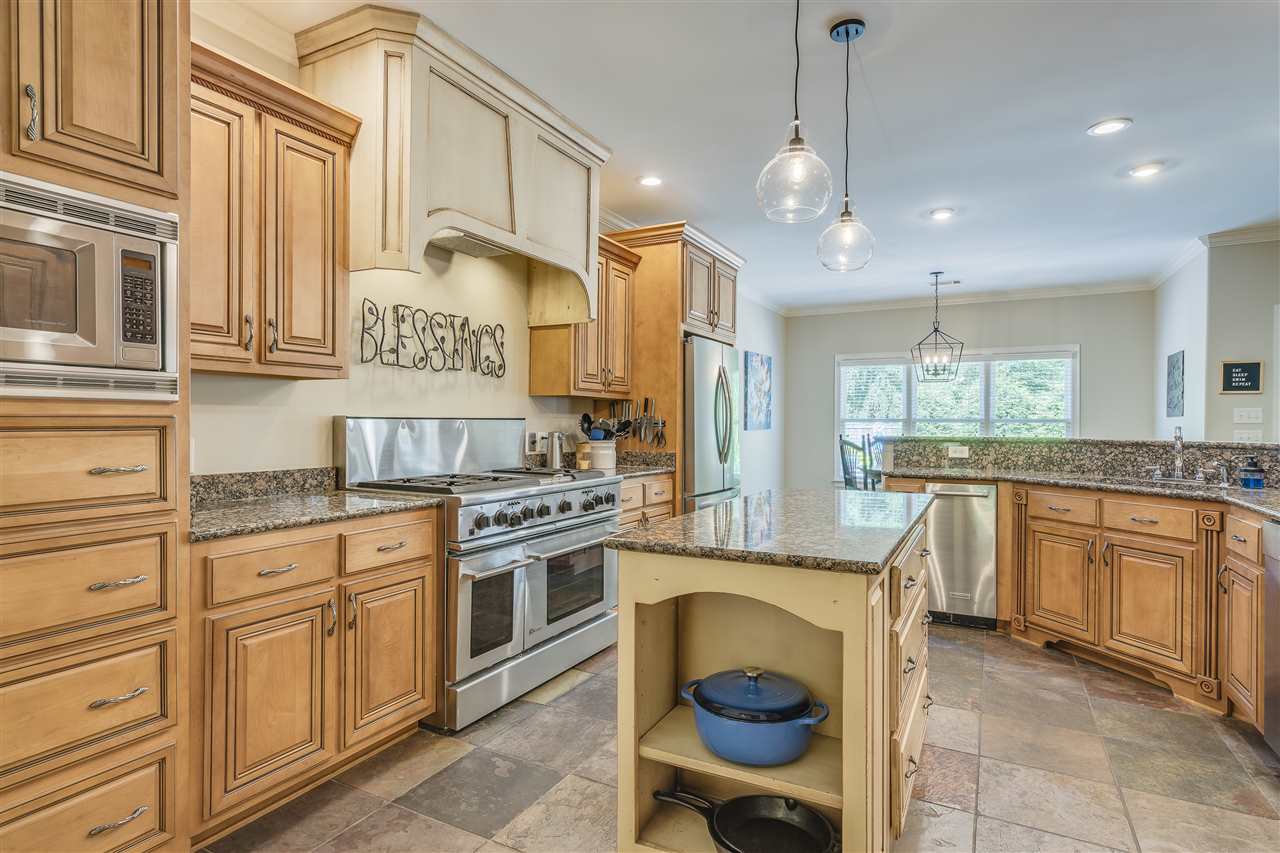 1045 Fall Springs Road Collierville, TN 38017 - Photo 8 of 25