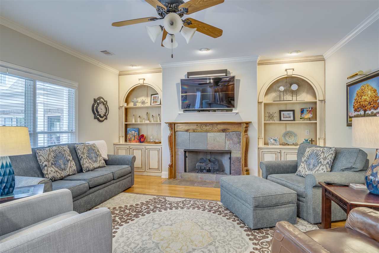 1045 Fall Springs Road Collierville, TN 38017 - Photo 10 of 25