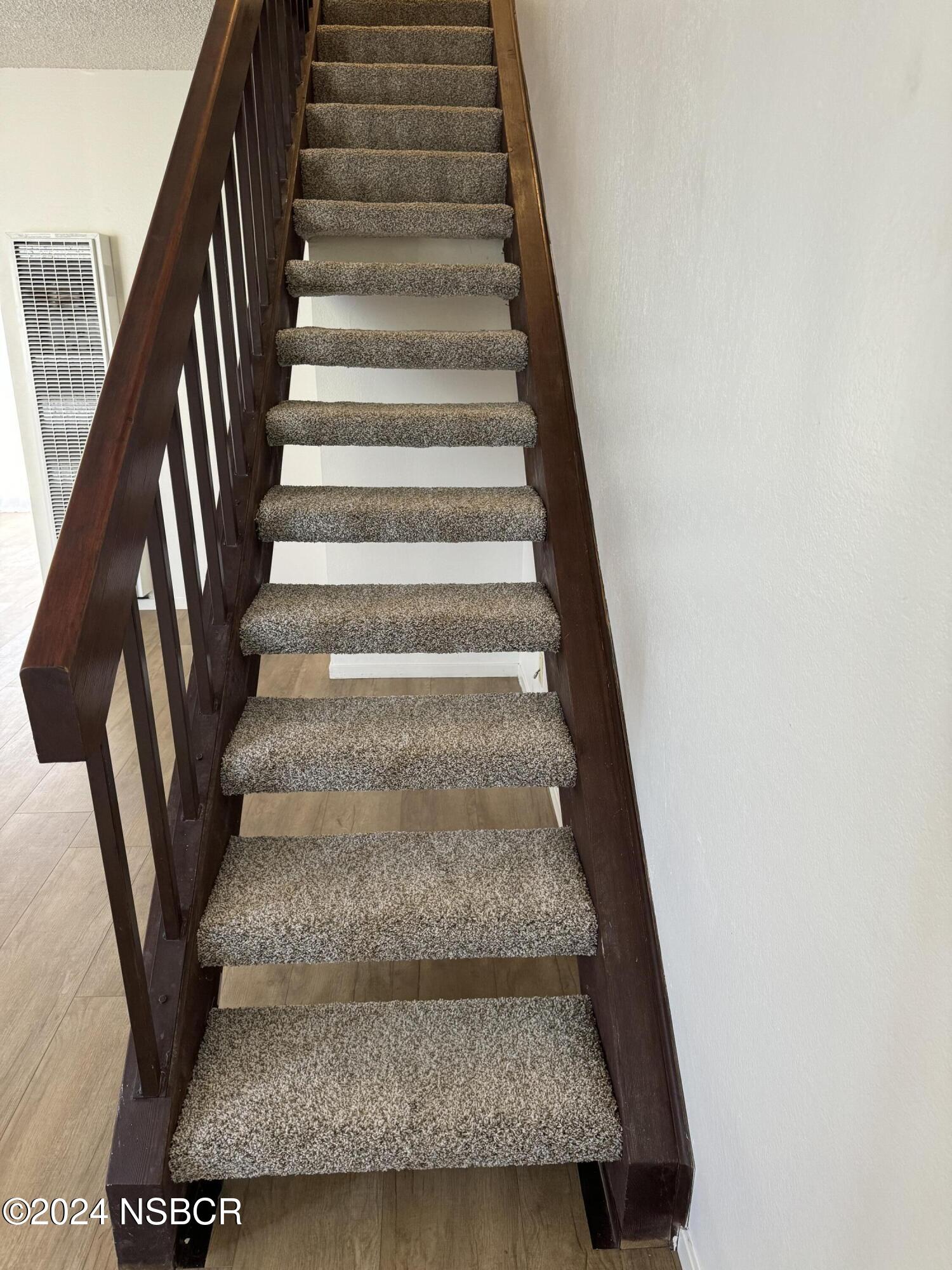 1218 East Walnut Avenue, Unit B Lompoc, CA 93436 - Photo 6 of 11 a view of entryway