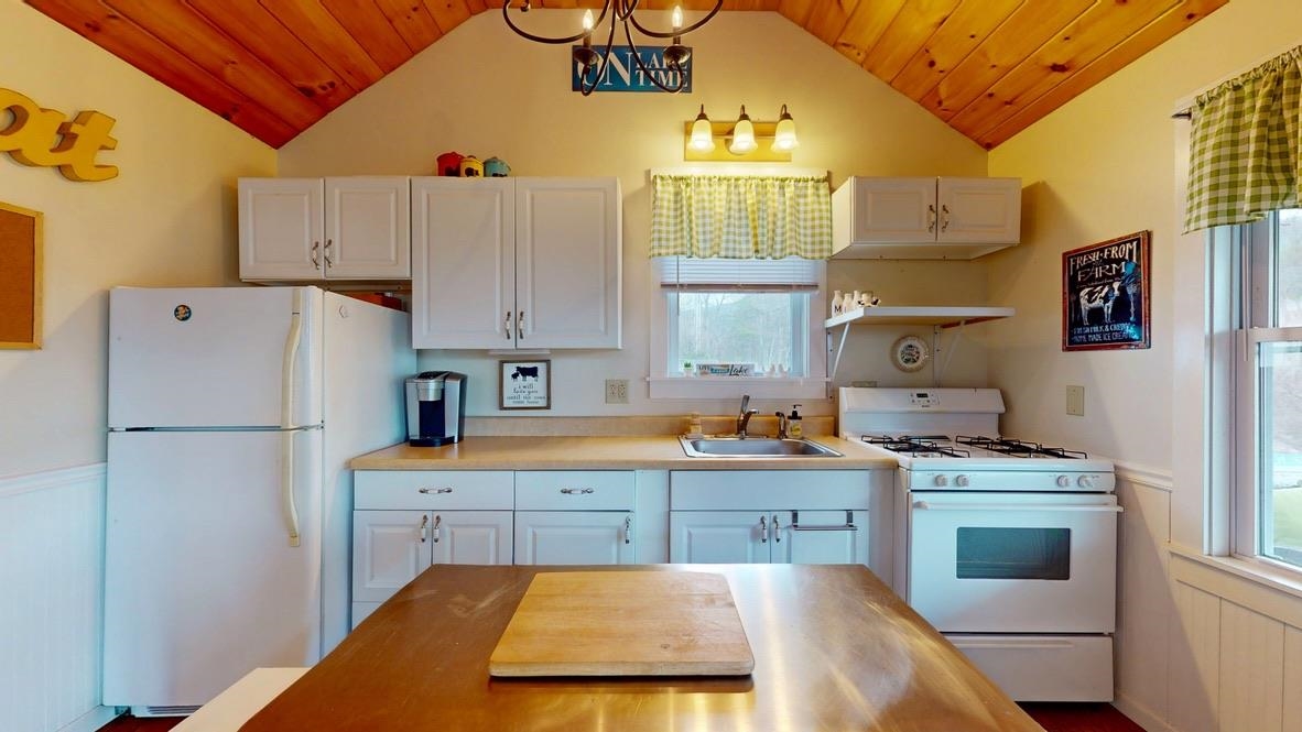 350 West Shore Road Salisbury, VT 05769 - Photo 15 of 28