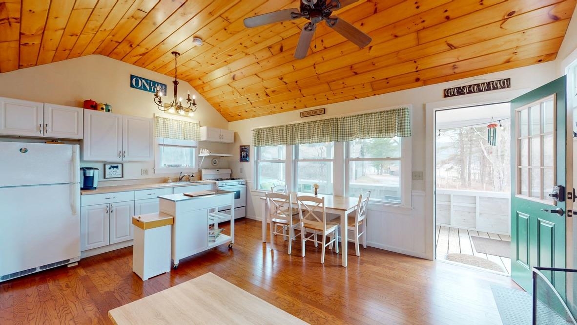 350 West Shore Road Salisbury, VT 05769 - Photo 17 of 28