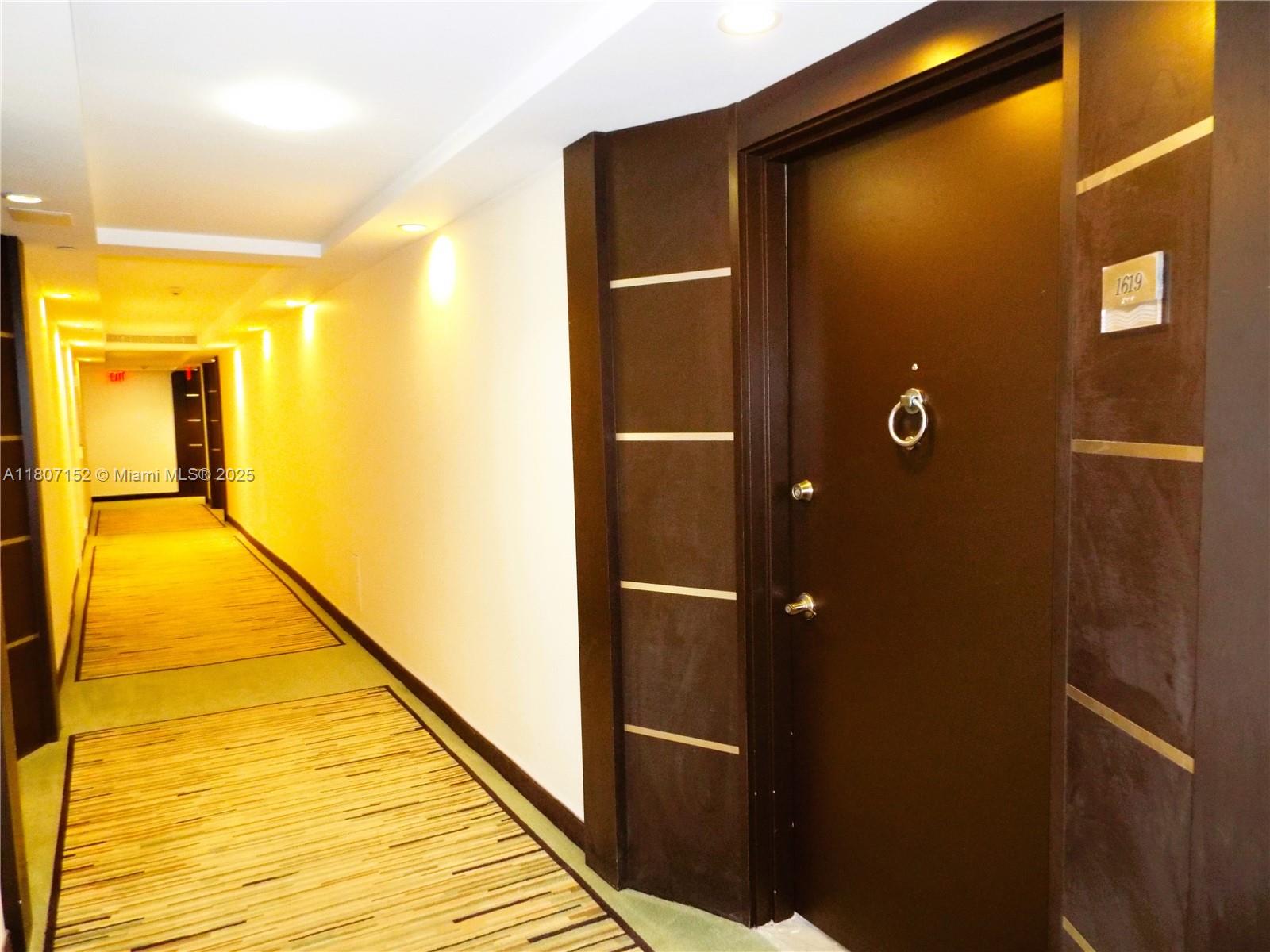 5701 Collins Avenue, Unit 1619 Miami Beach, FL 33140 - Photo 50 of 77 Hallway