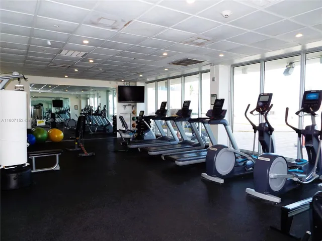 $680,000 | 5701 Collins Avenue, Unit 1619, Miami Beach, FL 33140