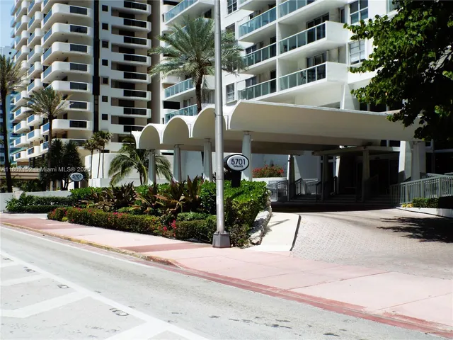 $680,000 | 5701 Collins Avenue, Unit 1619, Miami Beach, FL 33140