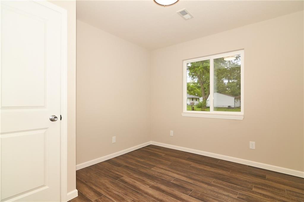455 Howard Road Greenwood, IN 46142 - Photo 15 of 20 Gallery Image 15