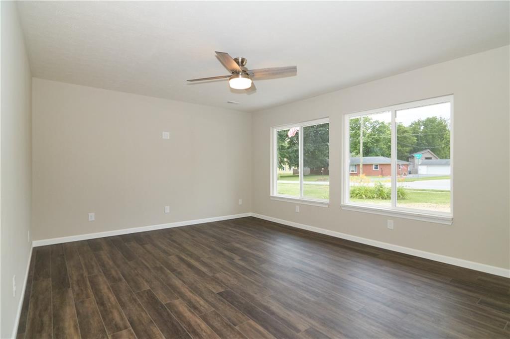 455 Howard Road Greenwood, IN 46142 - Photo 4 of 20 Gallery Image 4