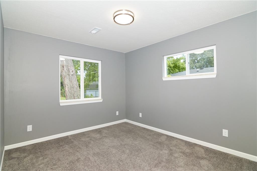 455 Howard Road Greenwood, IN 46142 - Photo 10 of 20 Gallery Image 10