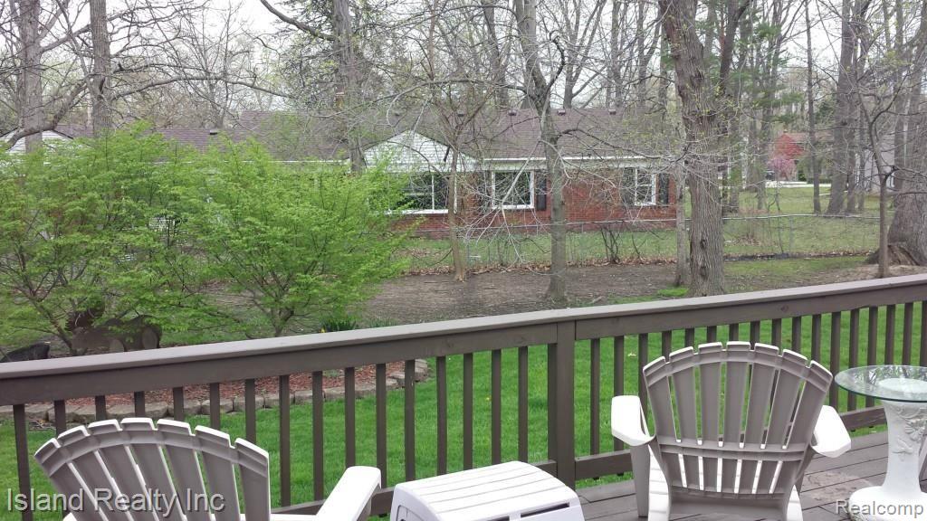 21941 Meridian Road Grosse Ile, MI 48138 - Photo 5 of 20 Deck and back fenced yard.jpg