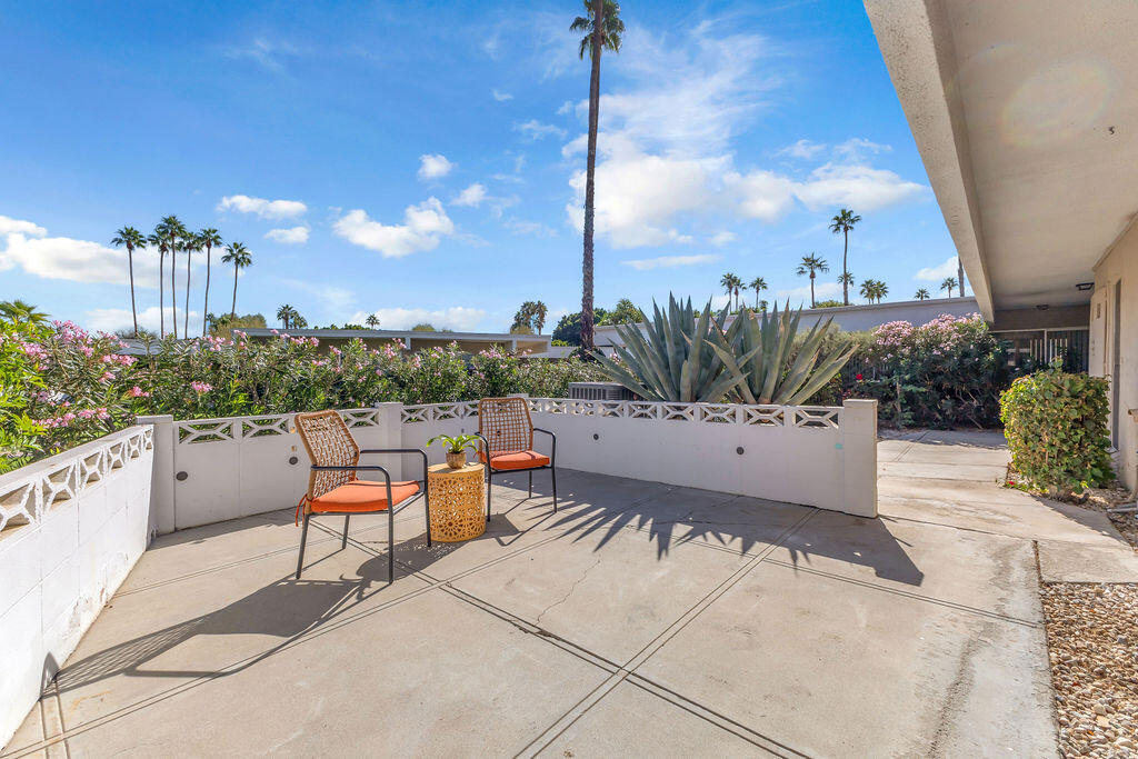 2033 Ramon Road, Unit 7A Palm Springs, CA 92264 - Photo 19 of 21 Patio 2