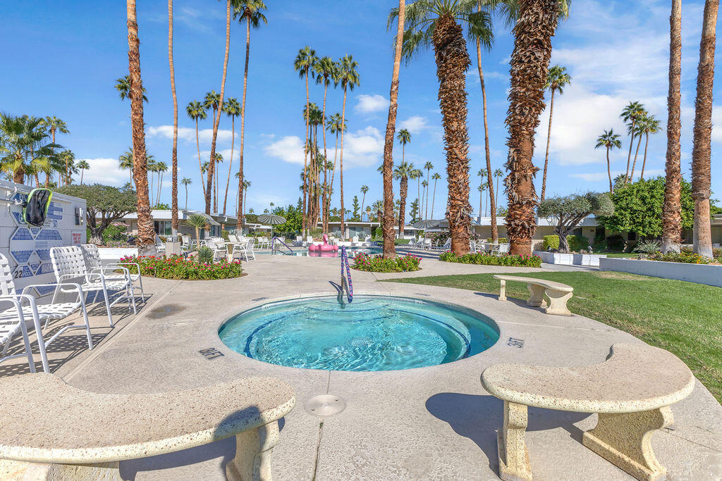 2033 Ramon Road, Unit 7A Palm Springs, CA 92264 - Photo 20 of 21 Spa