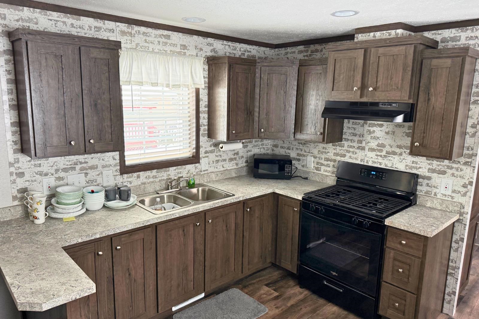 7 Rose Lane Franklin, NH 03235 - Photo 4 of 6