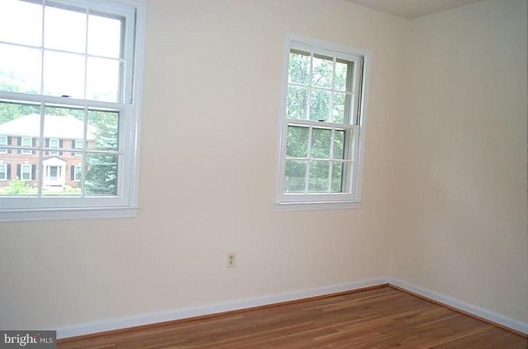 9040 Rouen Lane Potomac, MD 20854 - Photo 13 of 17 Bedroom #2