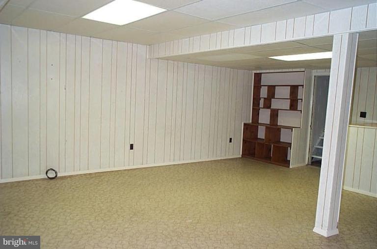 9040 Rouen Lane Potomac, MD 20854 - Photo 15 of 17 Recreation Room