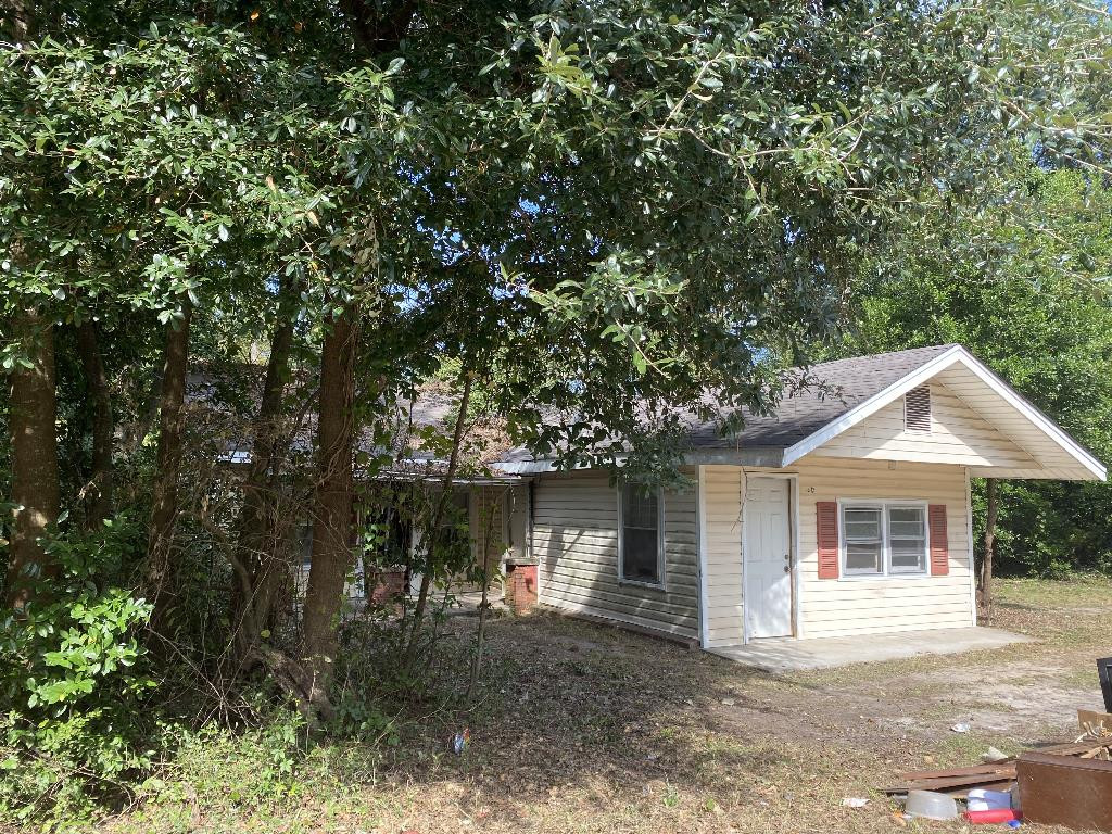 1436 Augusta Road Warrenville, SC 29851 - Photo 1 of 12