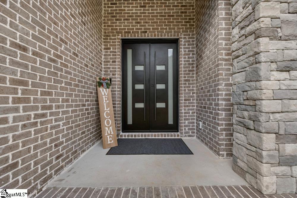 200 Sandy Point Drive Anderson, SC 29625 - Photo 3 of 36 Gallery Image 3