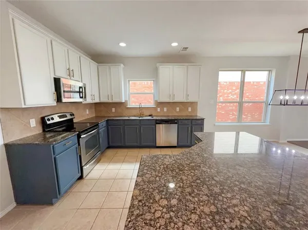$405,000 | 8925 Brook Hill Lane, Fort Worth, TX 76244