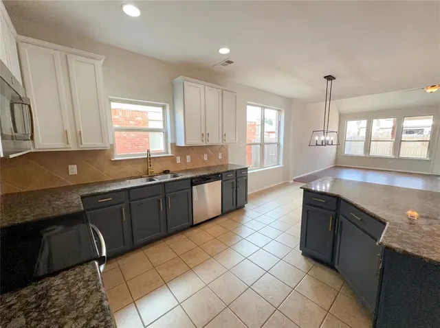 $420,000 | 8925 Brook Hill Lane, Fort Worth, TX 76244