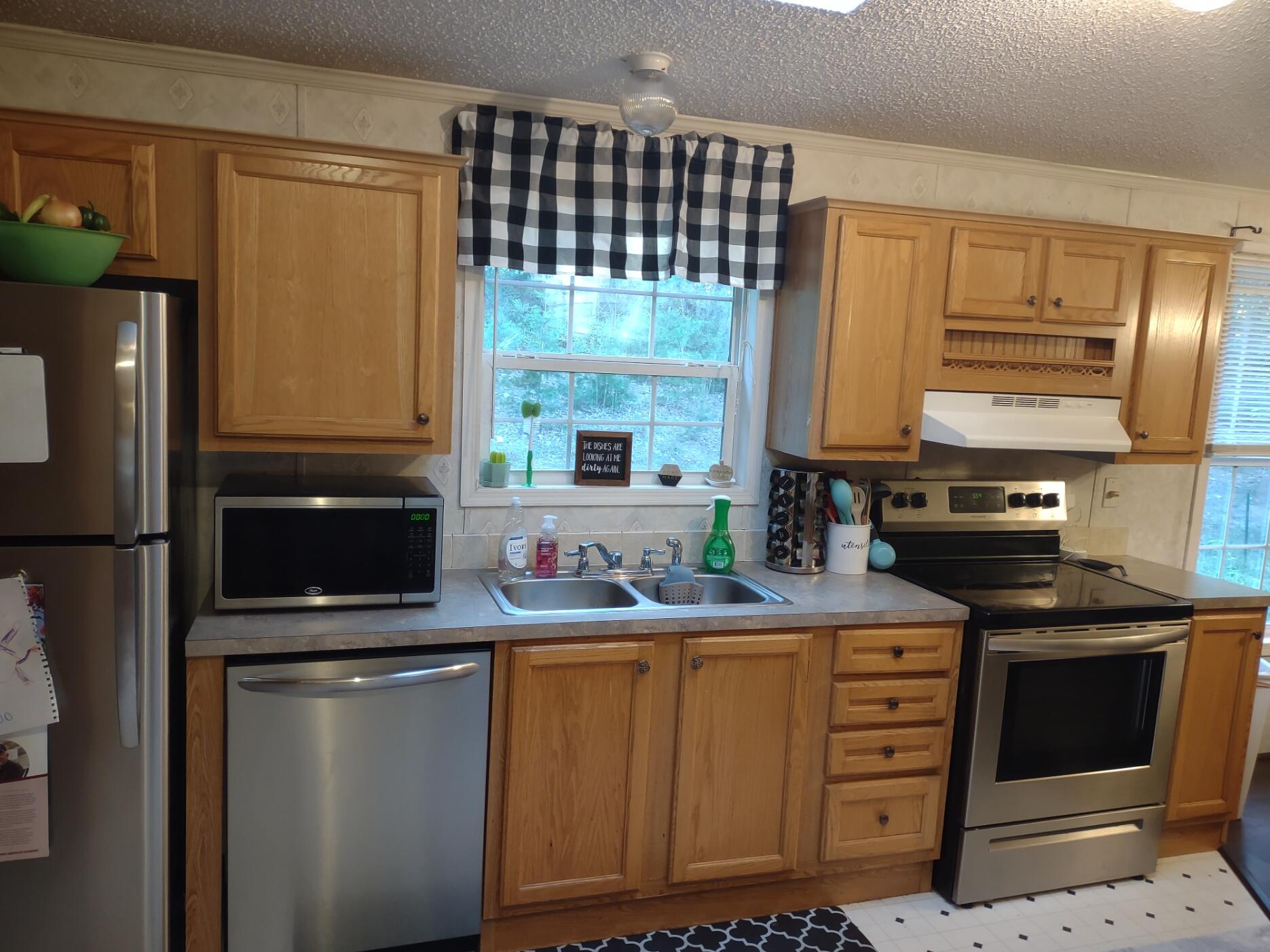 CW kitchen