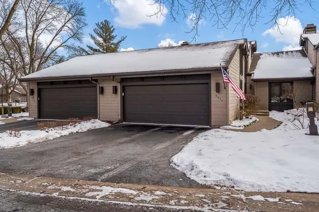 $279,900 | 5357 Winding Creek Drive, Rockford, IL 61114