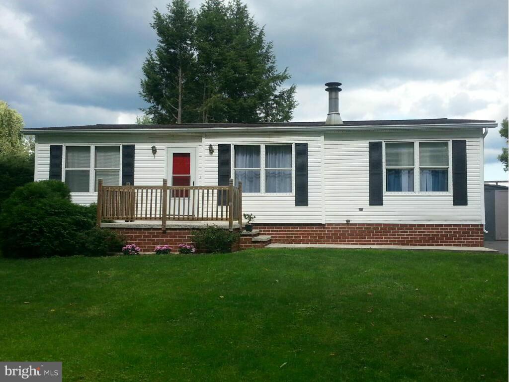 583 Siloam Road Chambersburg, PA 17201 - Photo 1 of 15 Exterior (Front)