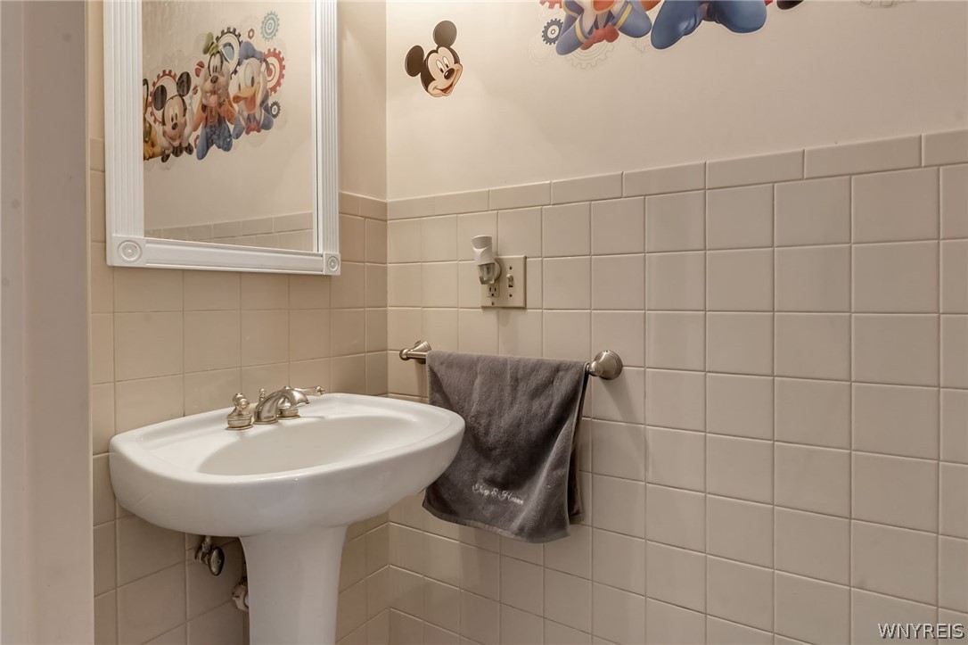 11612 Big Tree Road Wales, NY 14052 - Photo 21 of 45