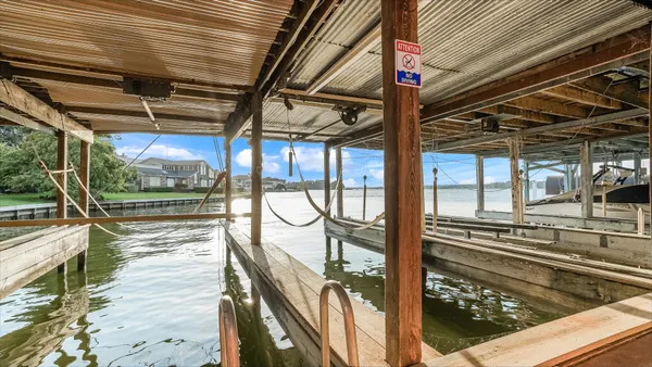 $3,950 | 129 Capetown, Conroe, TX 77356