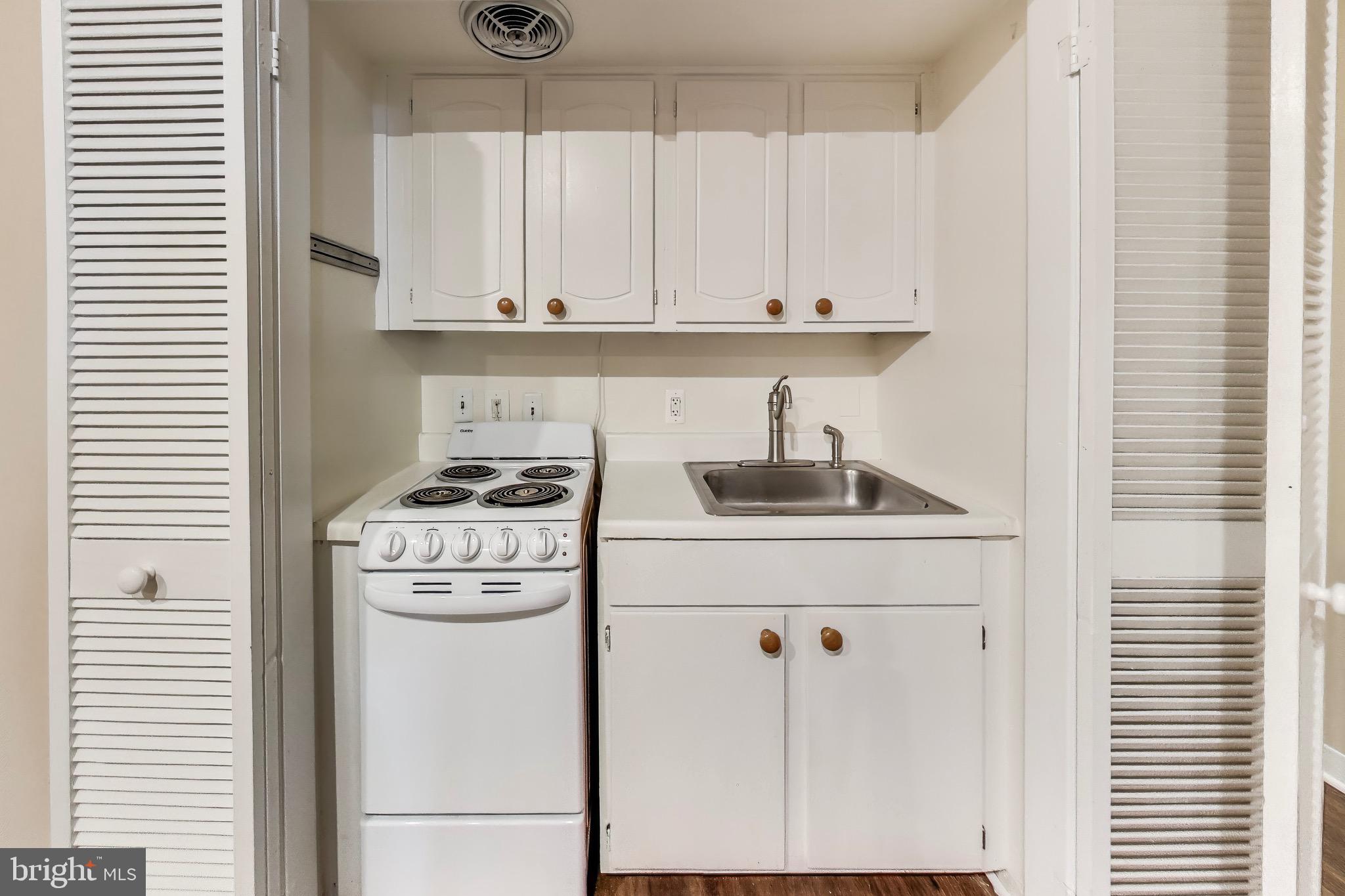 66 V Street Northwest, Unit 2 Washington, DC 20001 - Photo 6 of 13