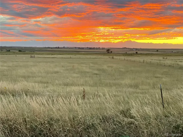 $249,000 | 55 County Road, Keenesburg, CO 80643