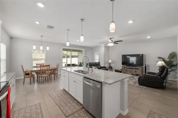 $352,500 | 17352 Northwest 172nd Avenue, Alachua, FL 32615