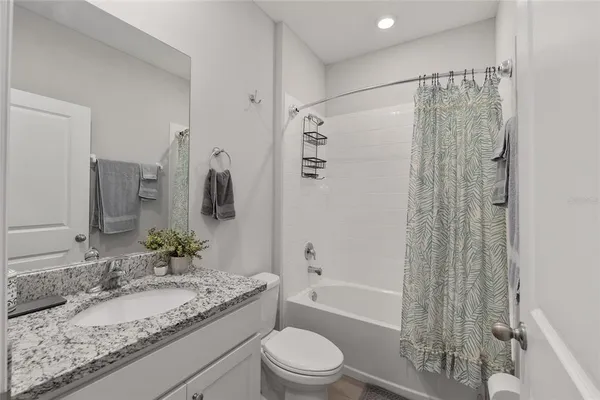 $352,500 | 17352 Northwest 172nd Avenue, Alachua, FL 32615