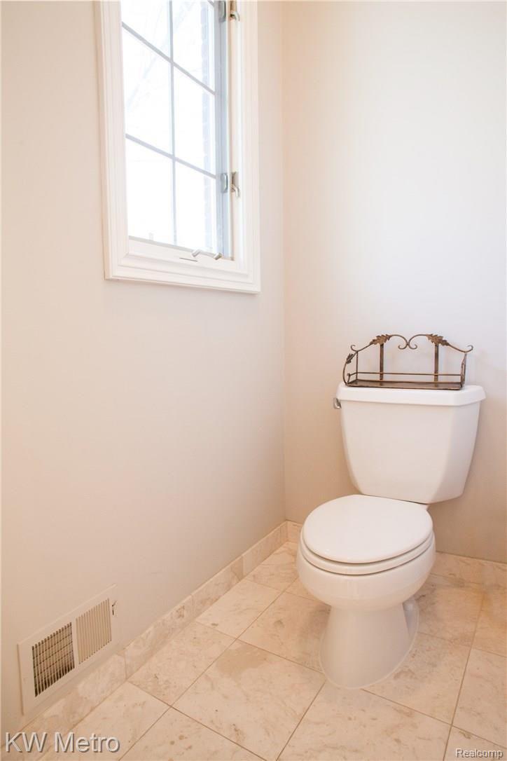 6700 Cornerstone Lane Rochester, MI 48306 - Photo 34 of 66 F-25.jpg