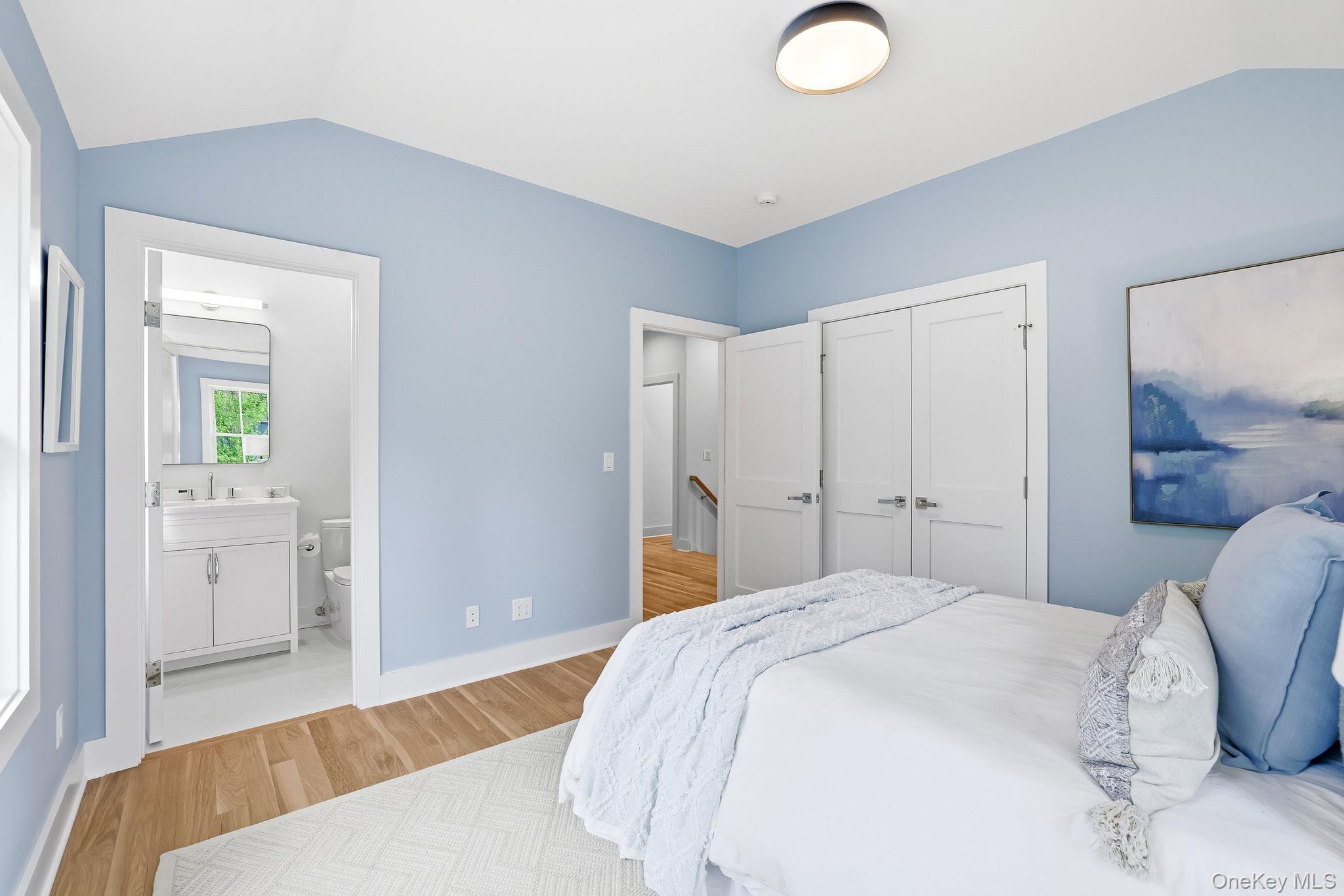 227 Central Avenue Rye, NY 10580 - Photo 23 of 42 Bedroom 3 with Ensuite Bathroom