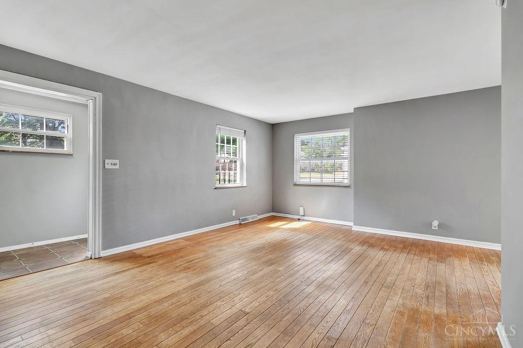 6828 Salem Road Cincinnati, OH 45230 - Photo 12 of 36